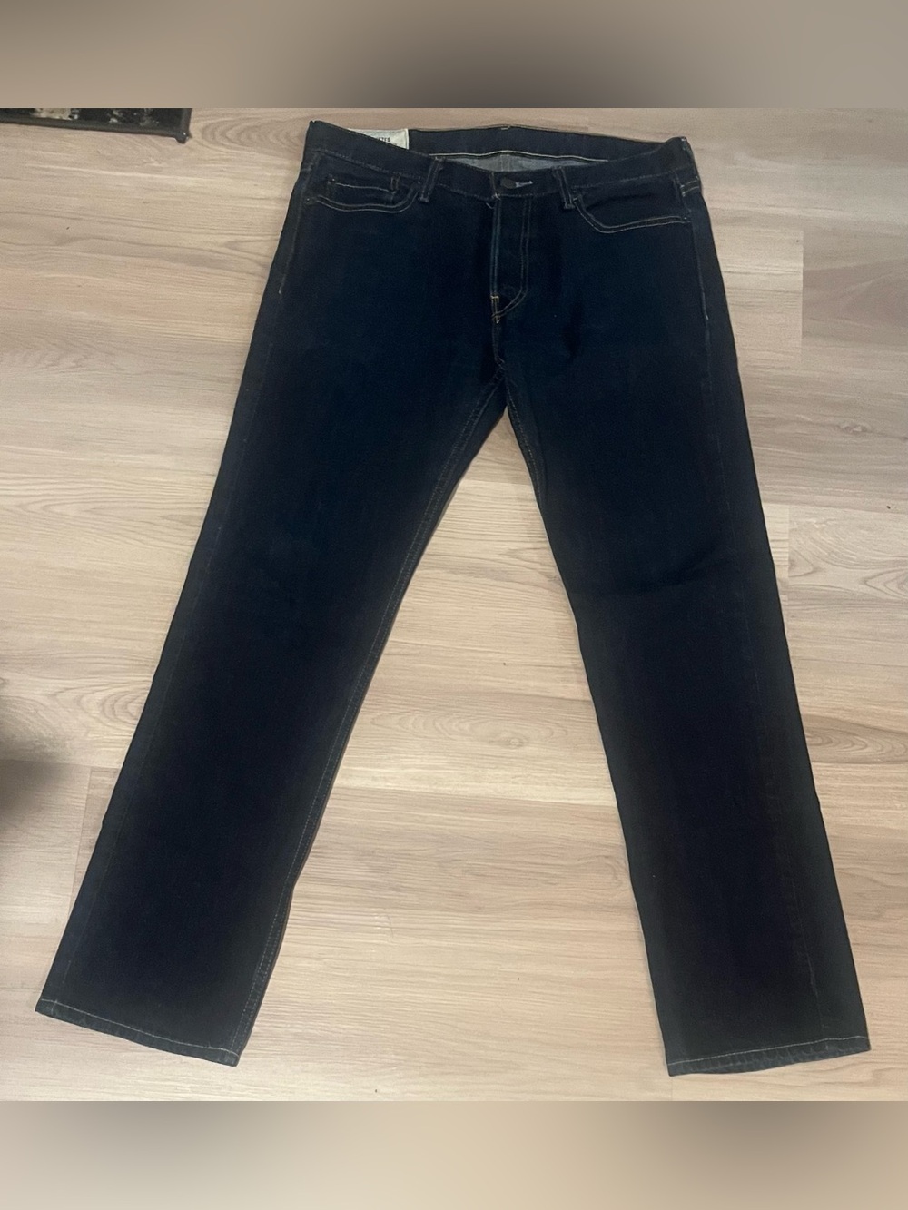Hollister - Slim Straight Jeans